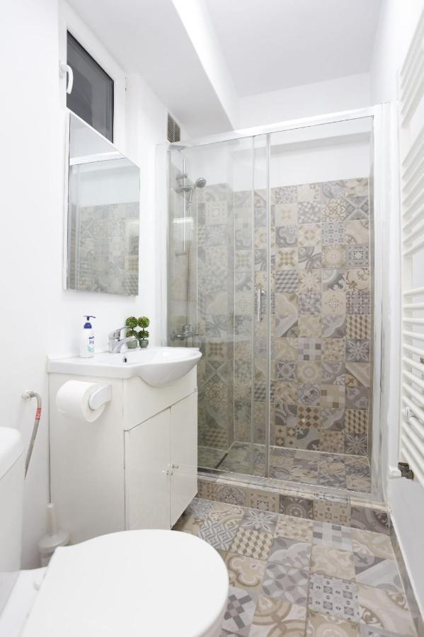 2 Bedroom Apartment With Amazing View In City Center Bucareste Exterior foto