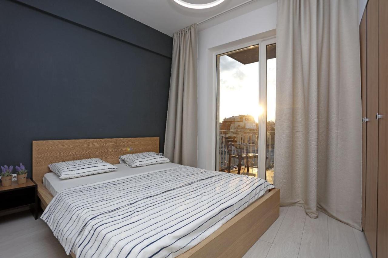 2 Bedroom Apartment With Amazing View In City Center Bucareste Exterior foto